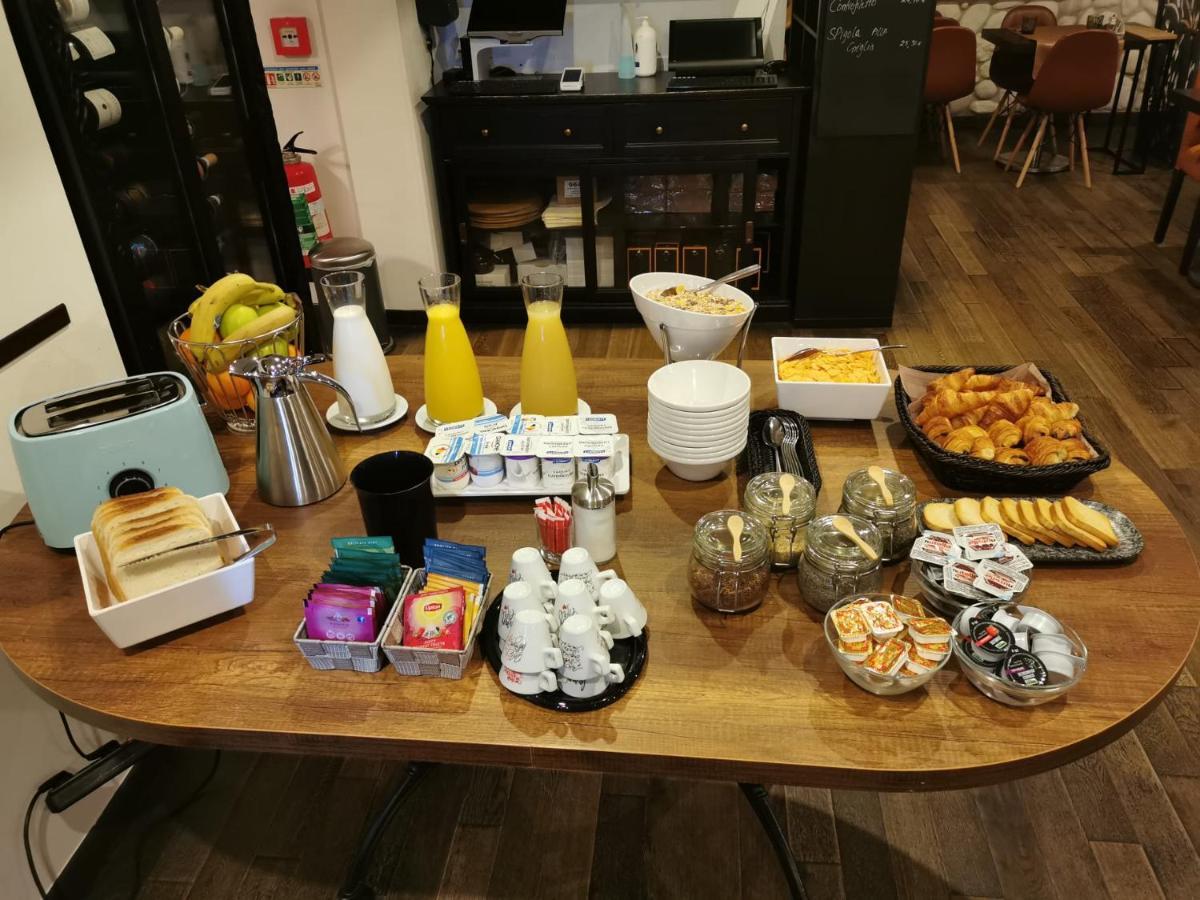 Bivius Hotel Restaurant Luxembourg 施特拉森 外观 照片