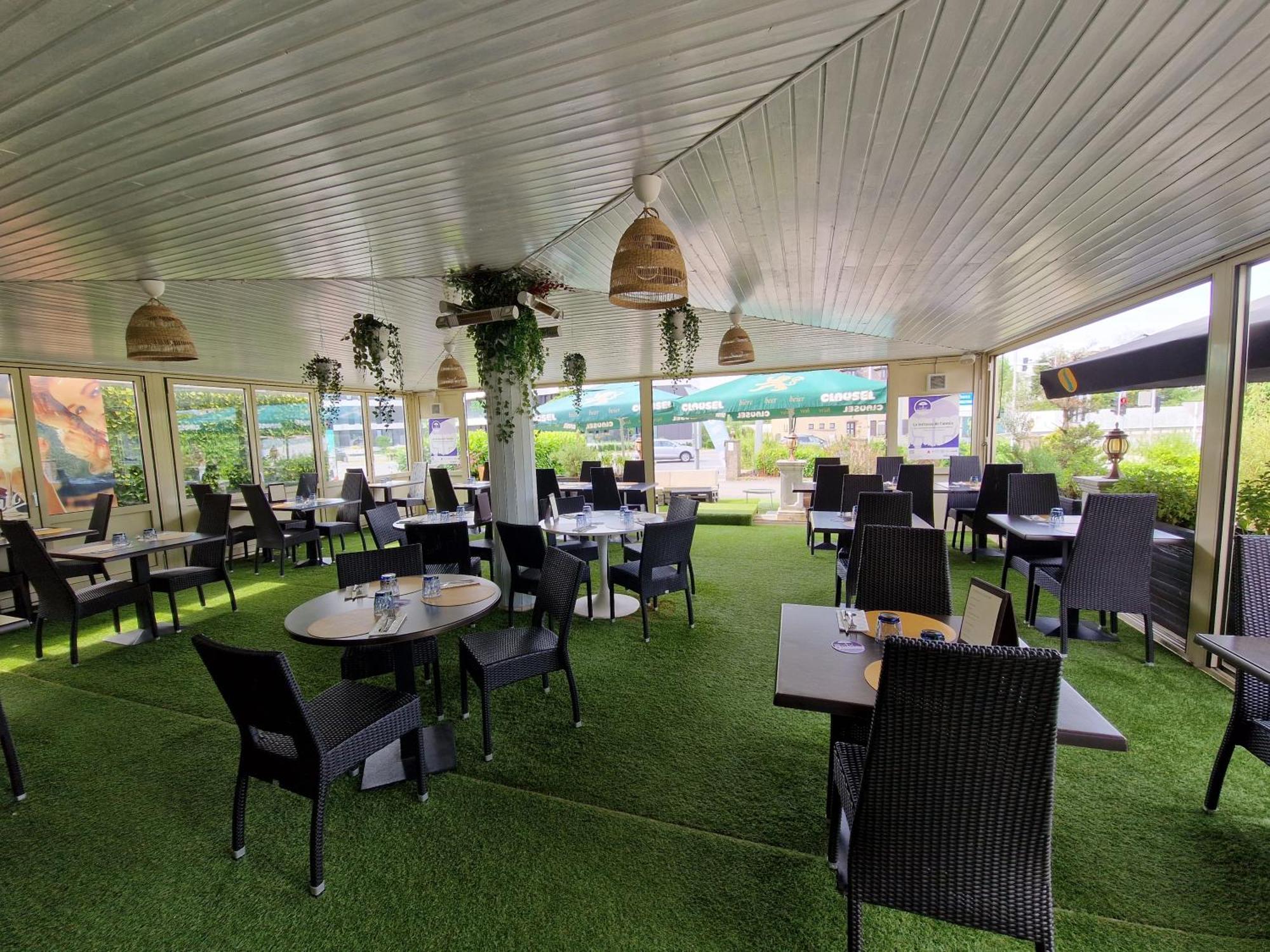 Bivius Hotel Restaurant Luxembourg 施特拉森 外观 照片