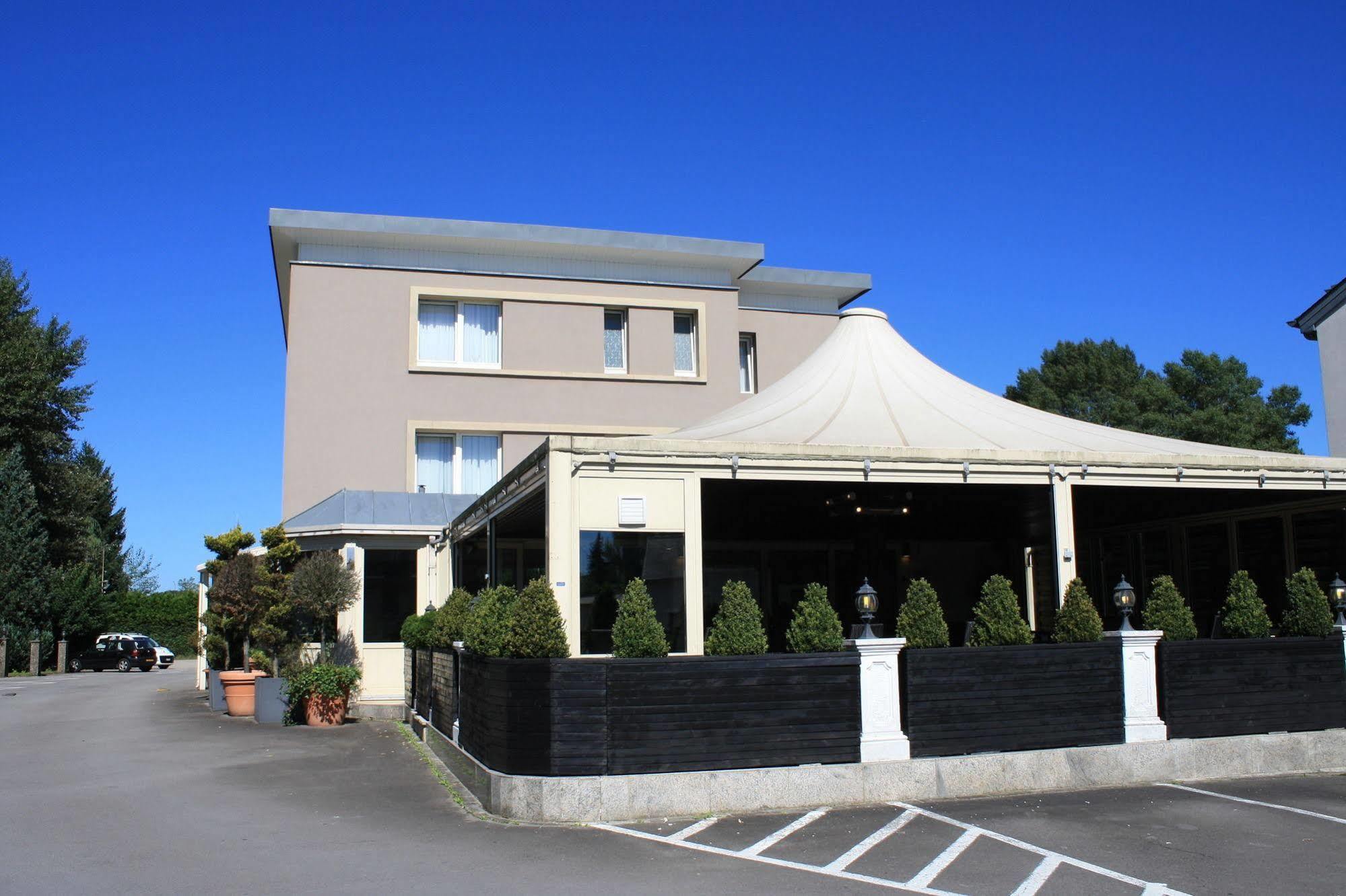 Bivius Hotel Restaurant Luxembourg 施特拉森 外观 照片